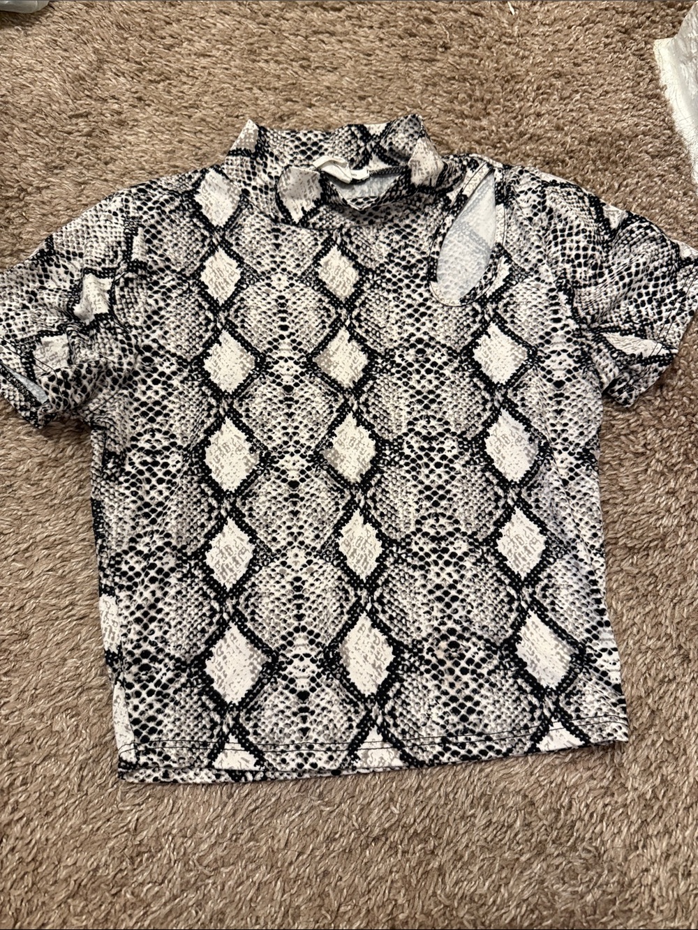 Snake Print Crop Top - Black & White